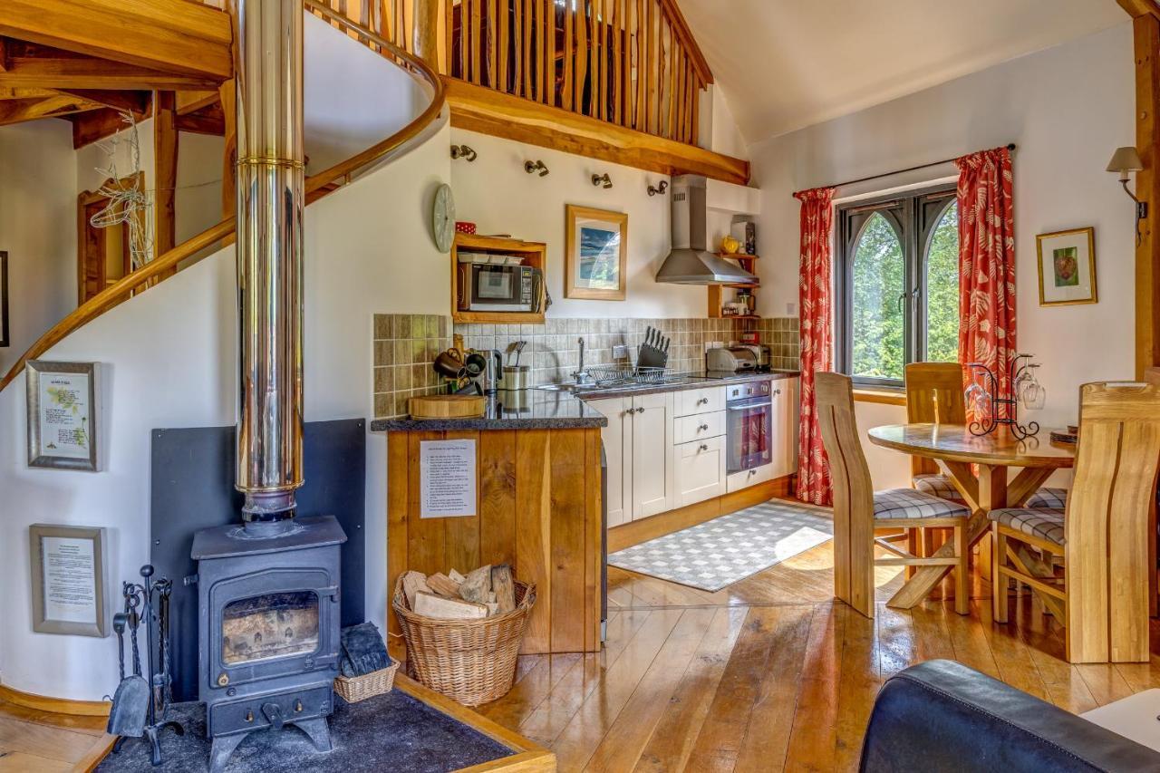 Villa Kinlochlaich Tree House Appin Exterior foto